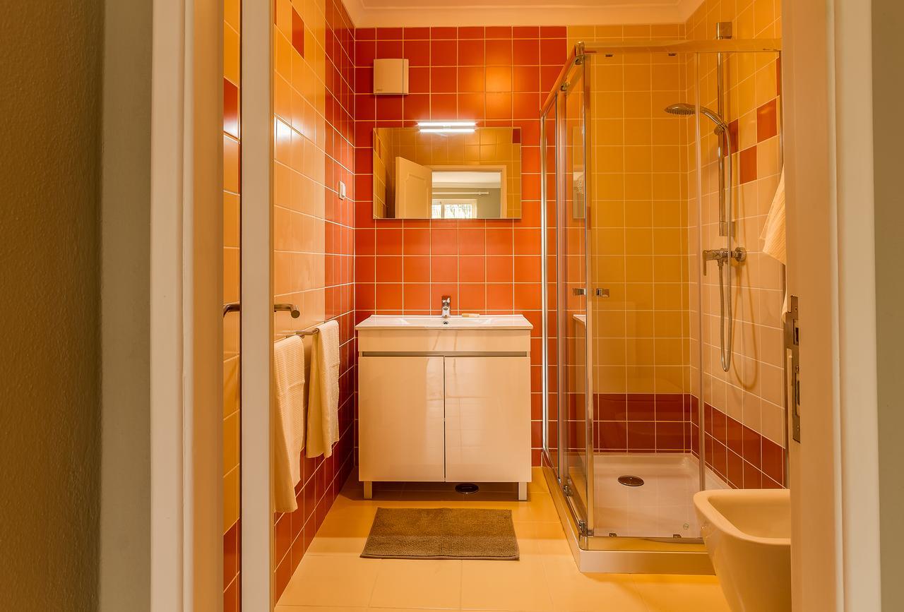 Lagos Suite * Lagos