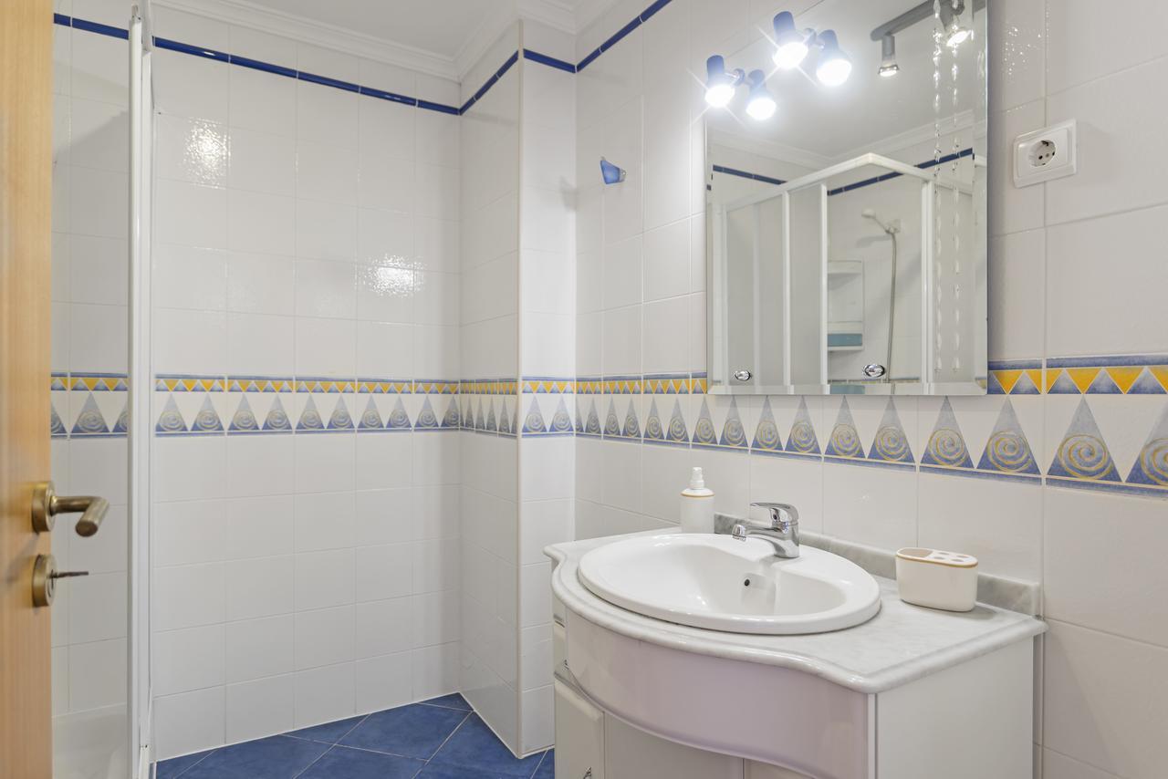 Reis Magos Ii By An Island Apartment