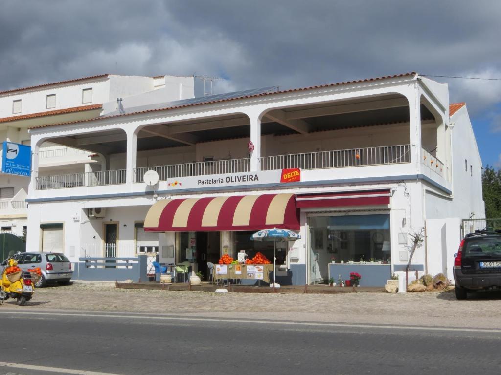 Oliveira 3*