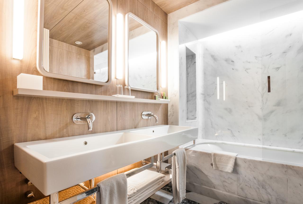 Hotel De Business & 4*