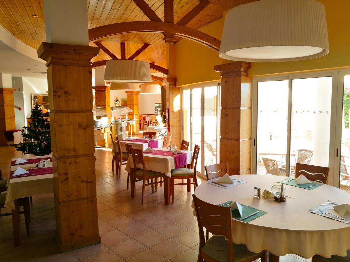 Club House Cvl Hotel