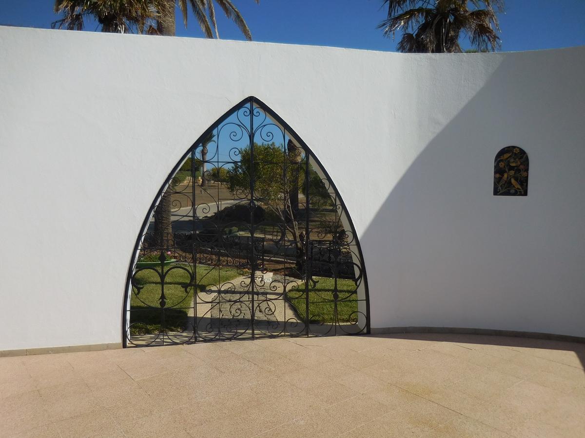 Casa Tres Palmeiras Bed & Breakfast