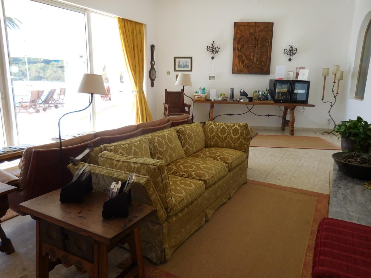 Casa Tres Palmeiras Bed & Breakfast