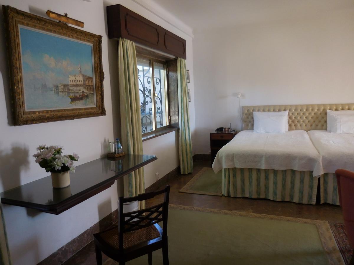 Casa Tres Palmeiras Bed & Breakfast *