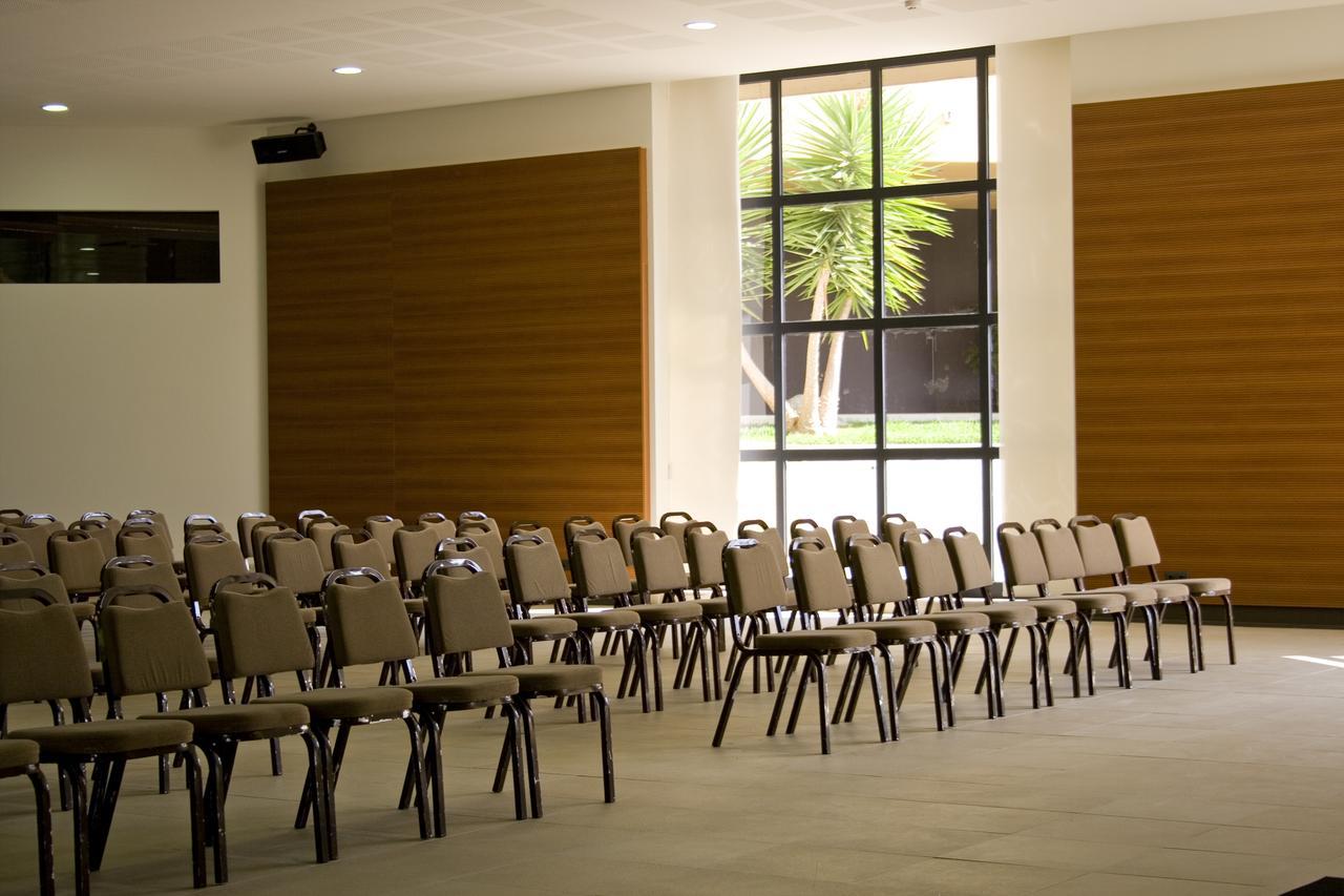 Evora Hotel 4*