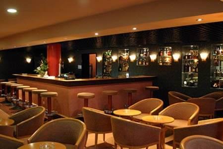 Duas Torres Aparthotel