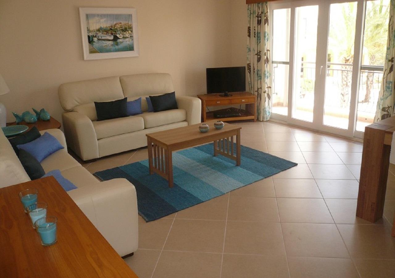 Opomar 2 Bed Apt Mf