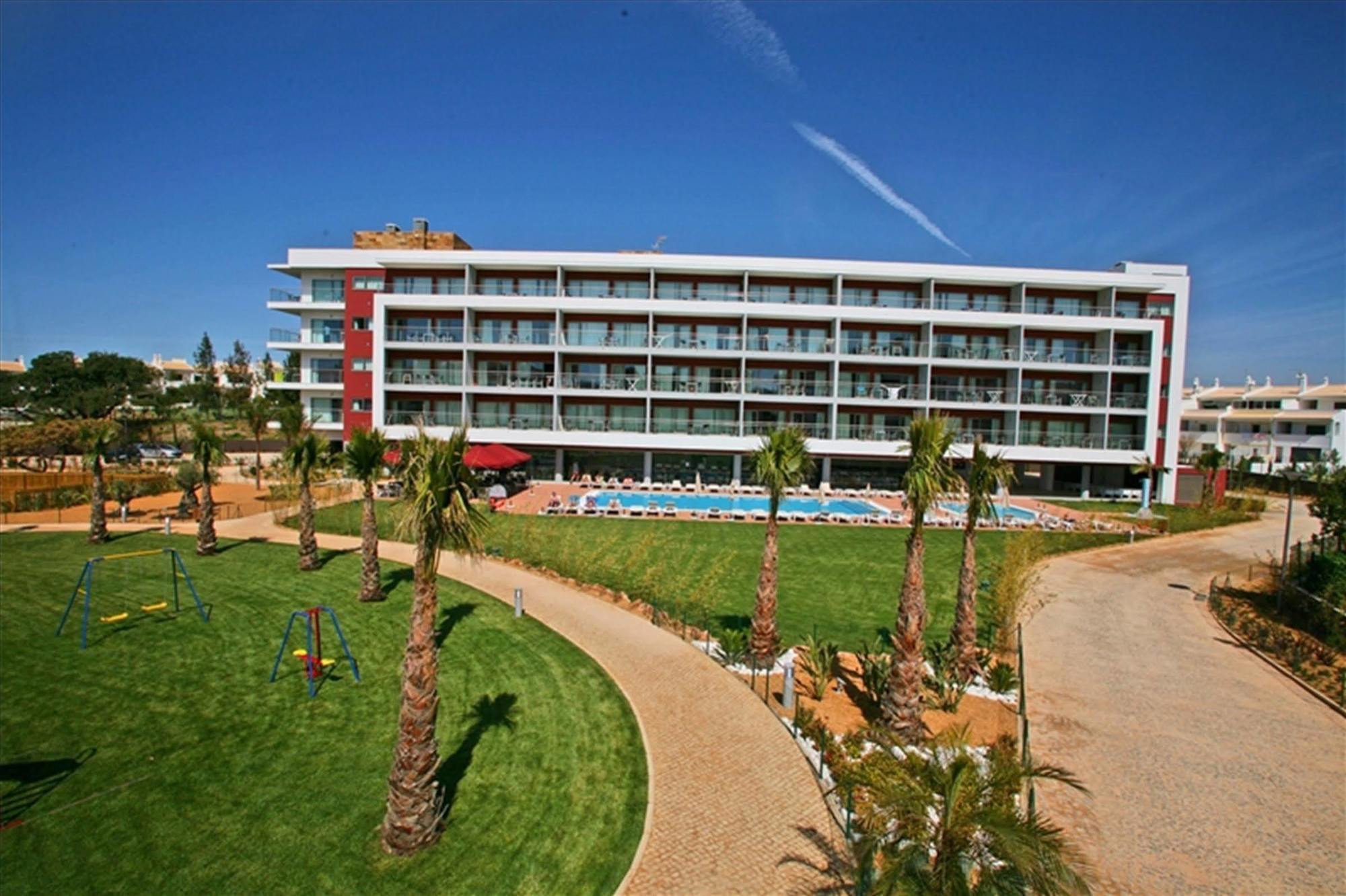 Areias Village Hotel 4*