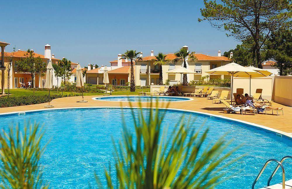 Del Rey Residences 4*