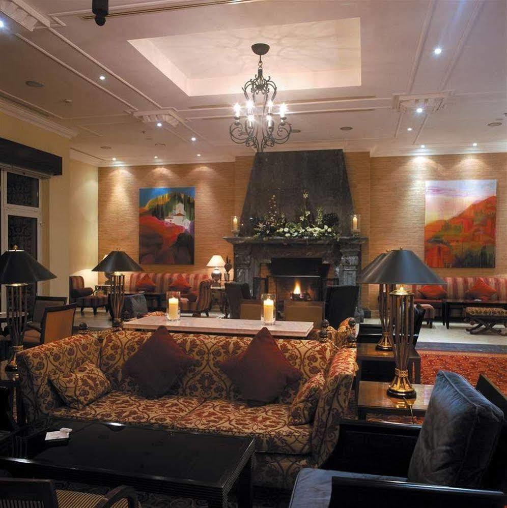 Del Rey Residences 4*