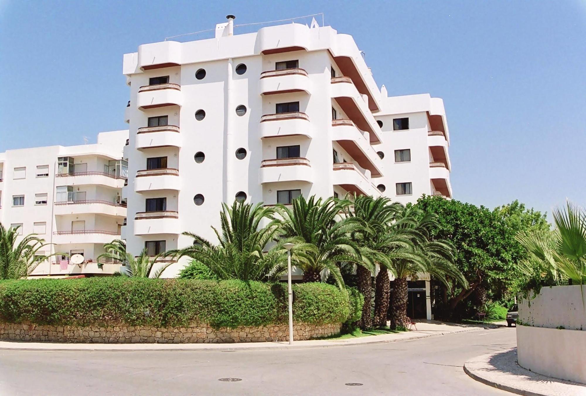 Mirachoro Aparthotel 3*
