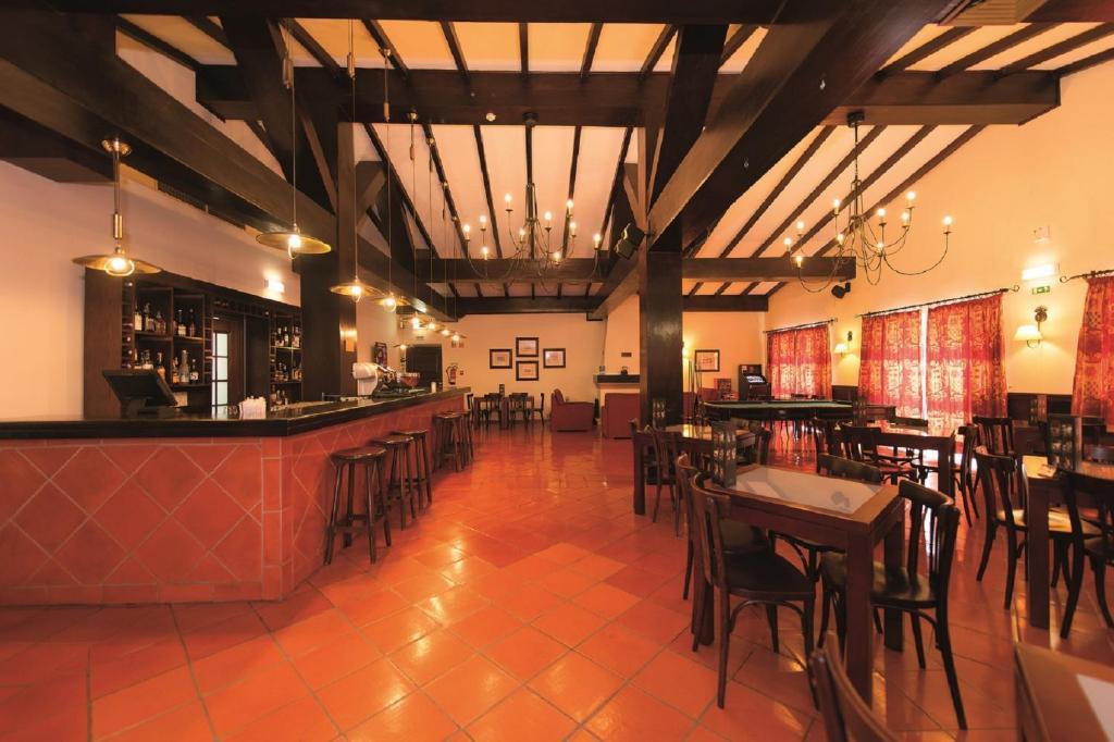 Hotel Gale Alentejo Vineyard - Clube De Campo 4*