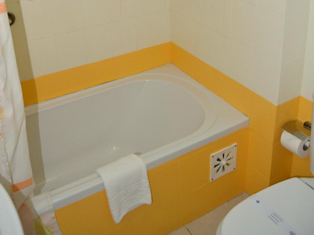 Aparthotel Parque Amendoeiras 2*