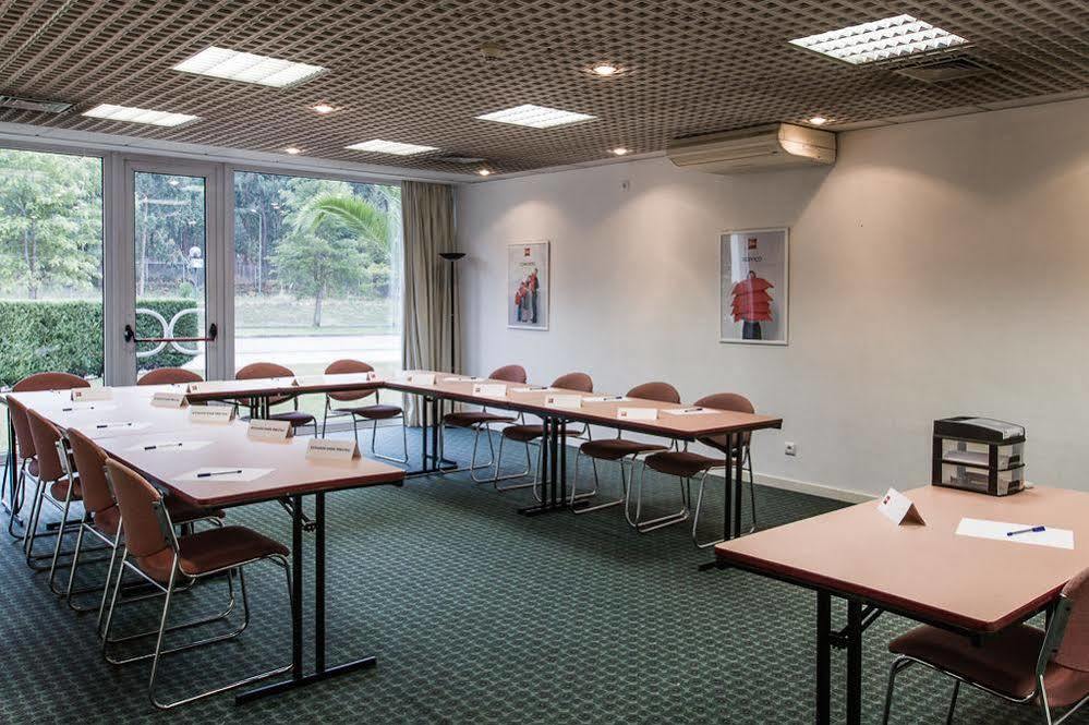 Ibis Porto Sul Europarque Hotel 2*