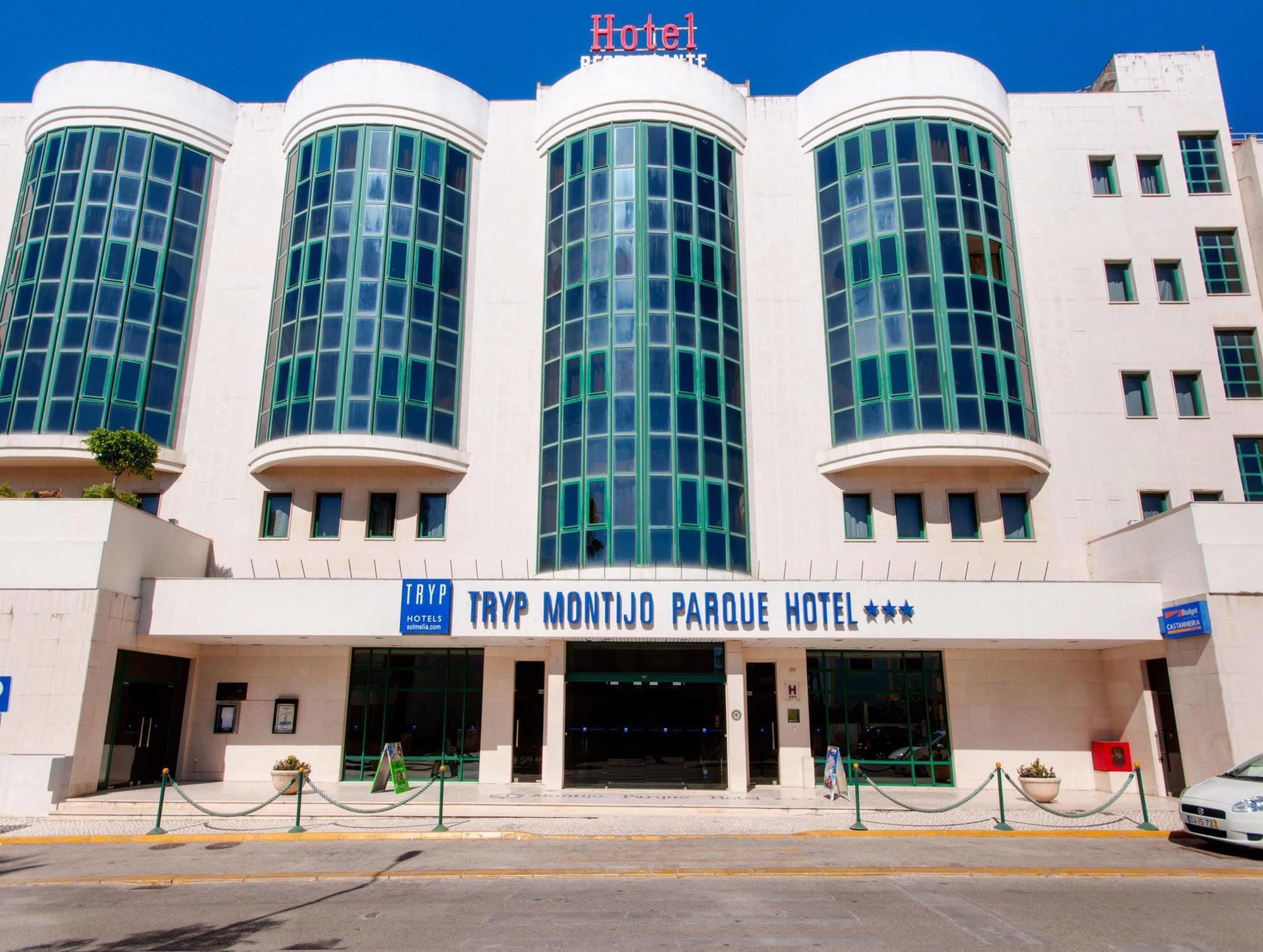 Hotel Tryp By Wyndham Parque 4*