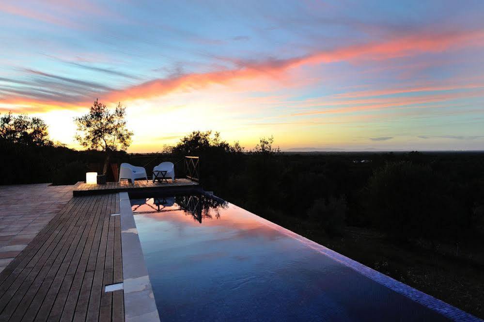 Farm stay A Serenada Enoturismo