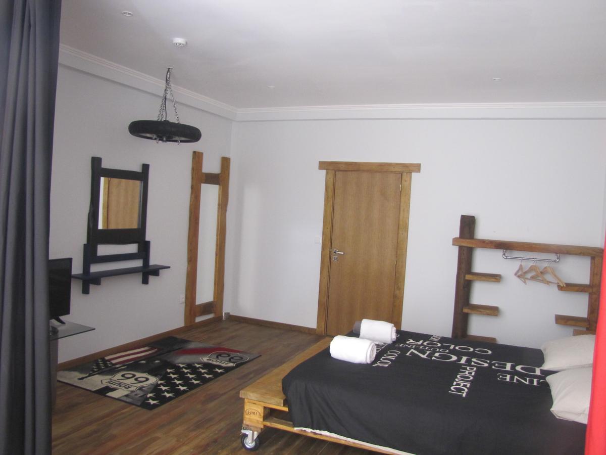 Hostal Modern & Recycled *