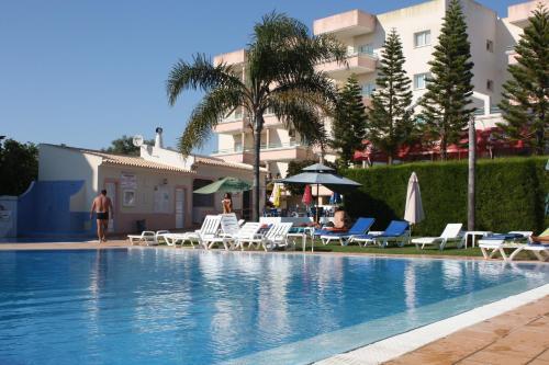 Coral Do Vau Aparthotel 3*