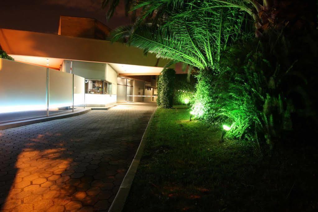 Tropicana 2*
