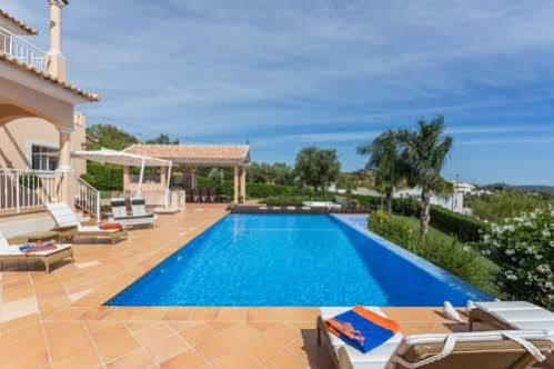 Casa Mocho Branco Bed & Breakfast Loule