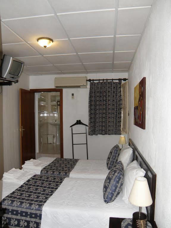 Residencial Antonio Mocisso Hotel *