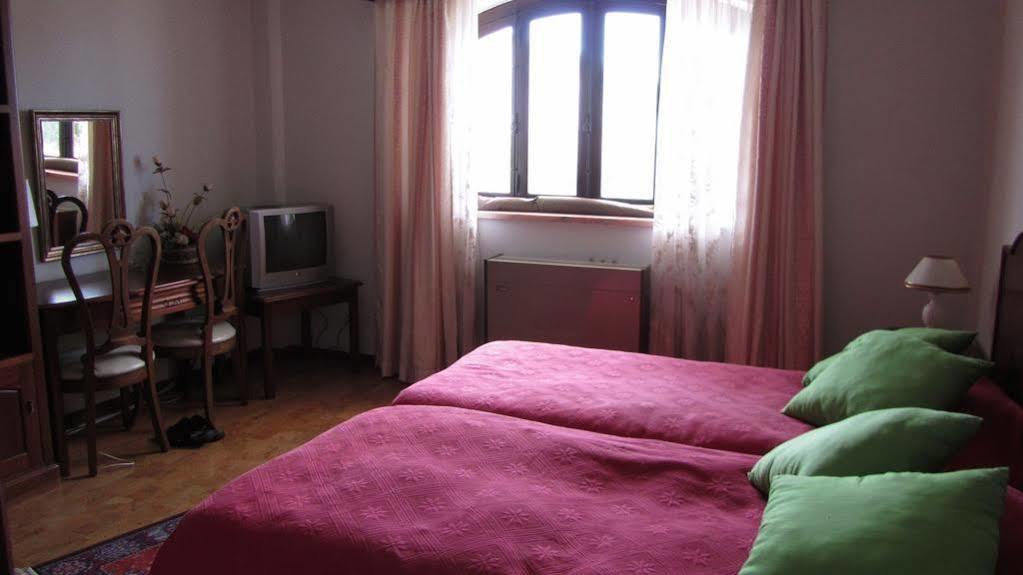 Casa Deixa-o-resto Guest house *