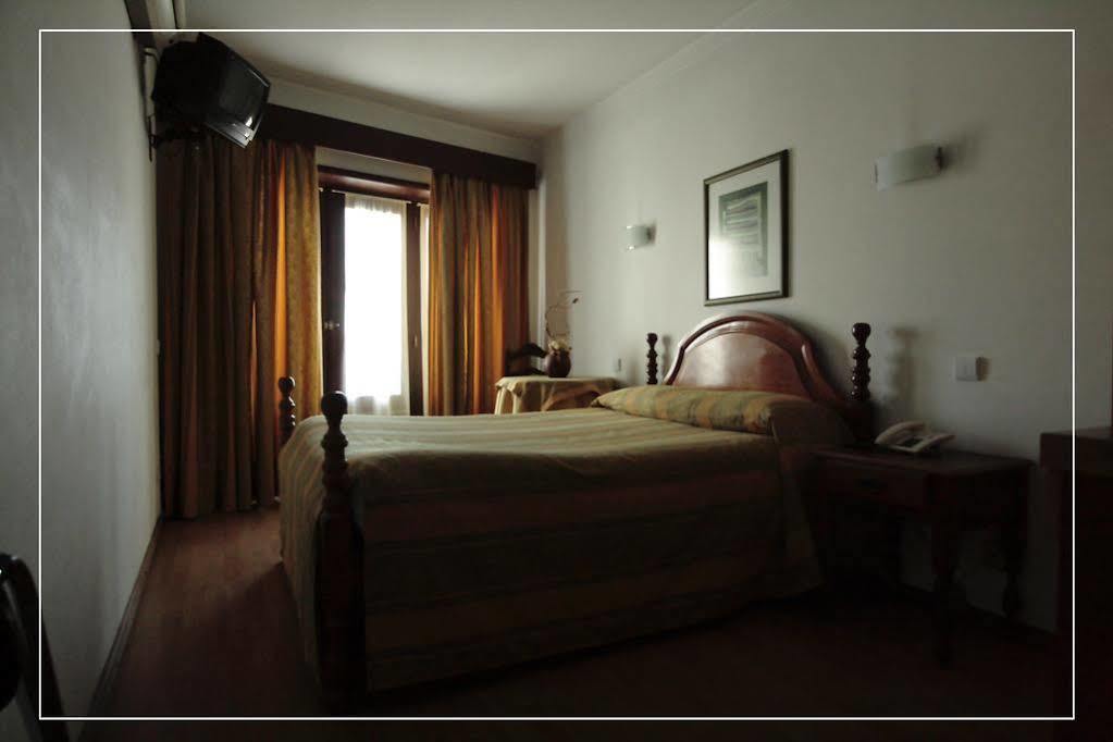 Hotel Santiago 2*