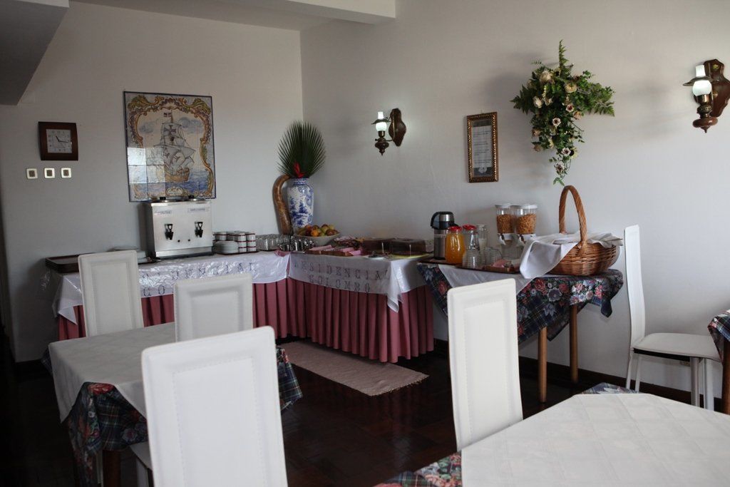 Acomodação com café da manhã  Residencial Colombo Funchal (Madeira)