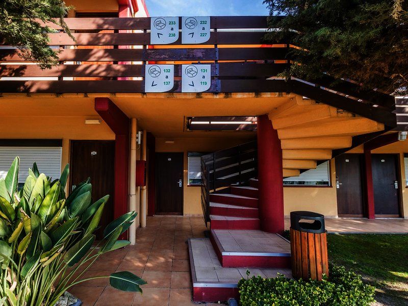 Hotel Campanile Lisboa Sud - 3*