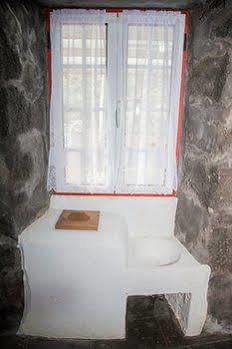 Aldeia Dos Caldeiroes Villa Sao Mateus (Pico island)