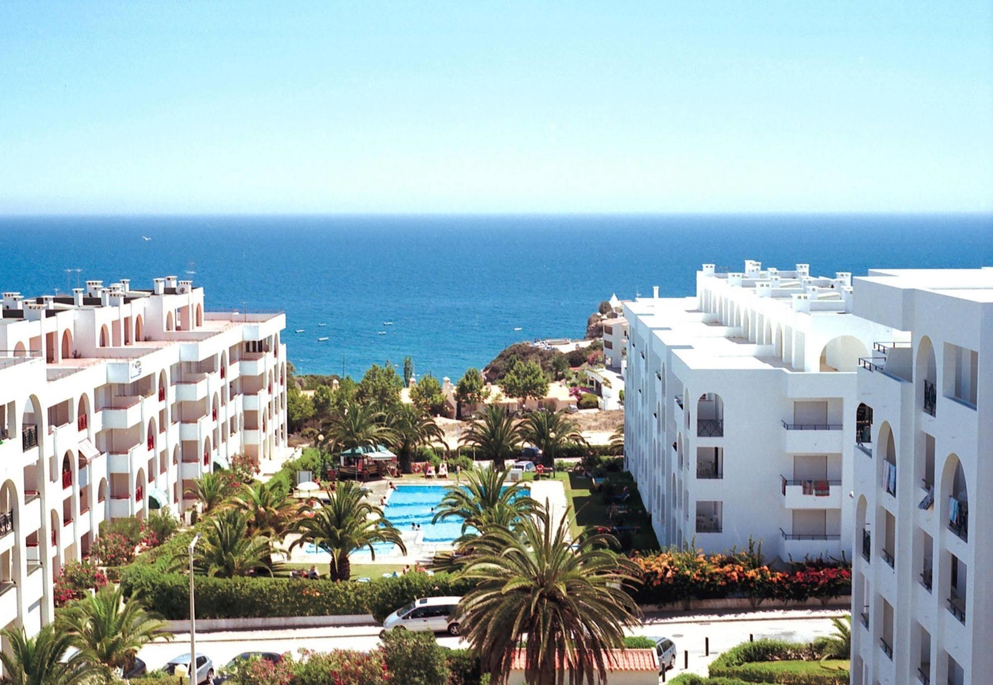 Ukino Terrace Algarve Concept Aparthotel 3*