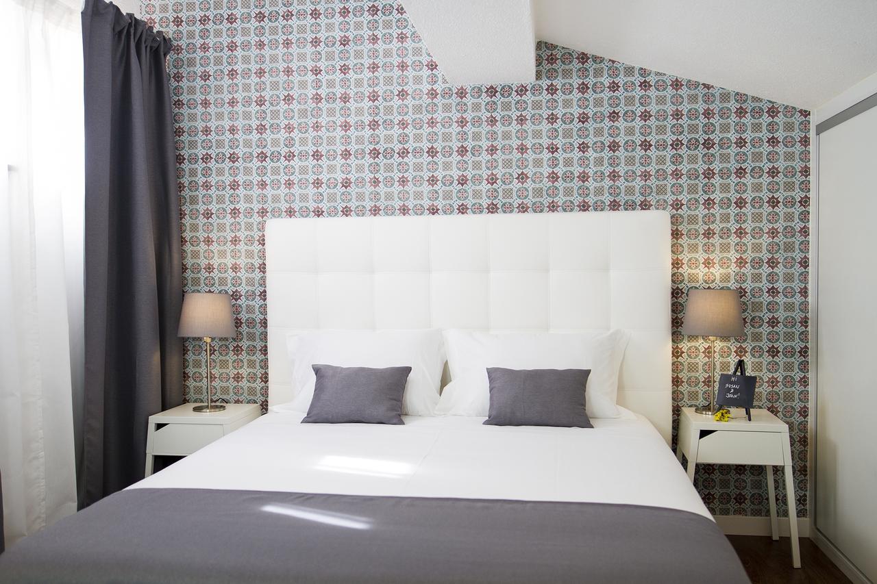 Art 4 Guest house