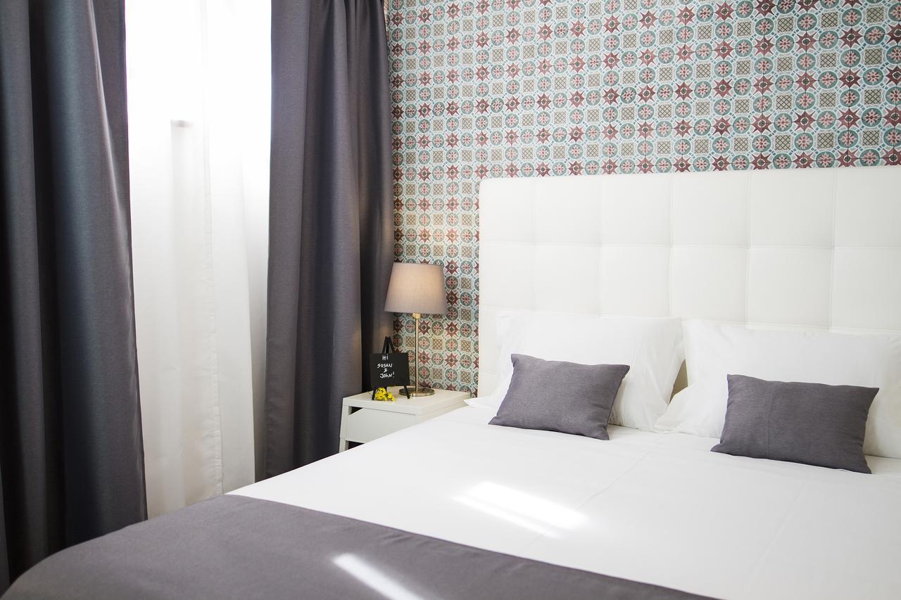 Art 4 Guest house *