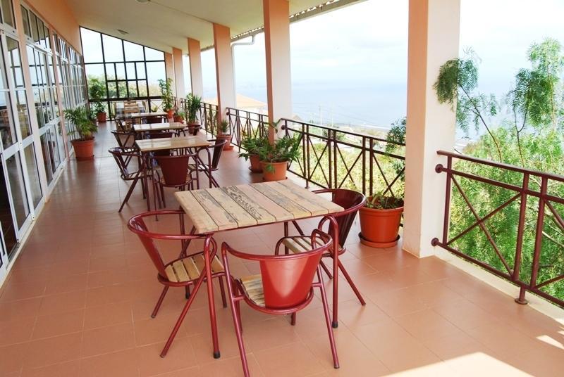 Al Moniz Guest house
