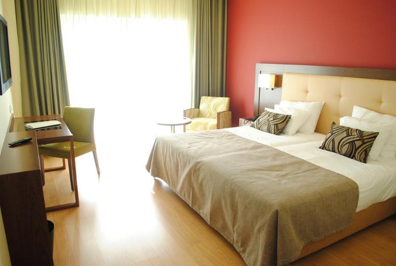 Palace & Termas De Sao Tiago Hotel 4*