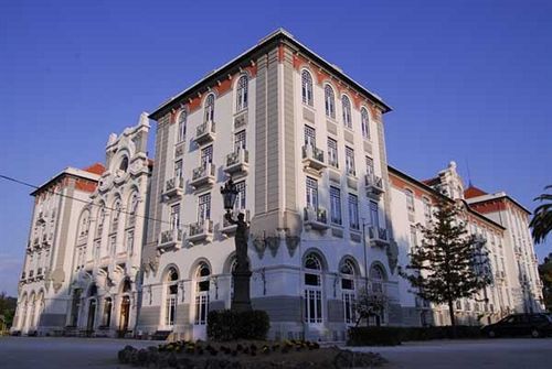 Palace & 4* Curia