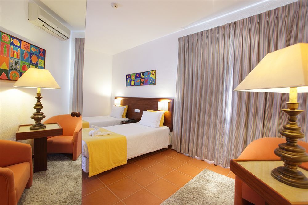 Residencial Mar E Sol 2* Costa da Caparica