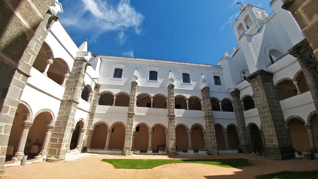 Convento Do Espinheiro, Historic & 5* Evora
