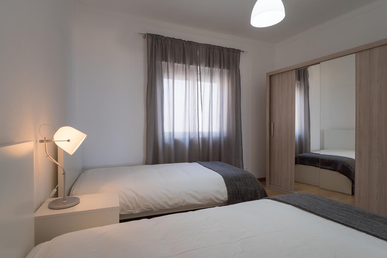 T2 Avenida- Frente Mar, Ar-condicionado, Wifi Apartment *