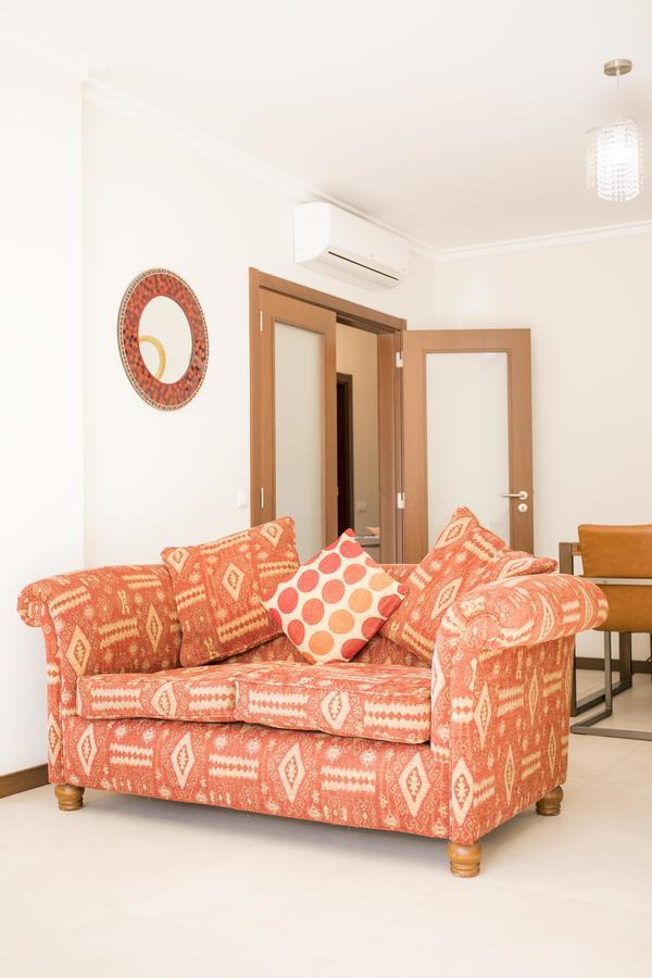 B04 - Luxury 2 Bed W Terrace Pool