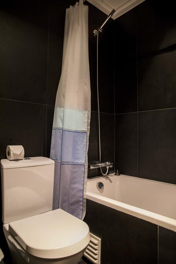 B04 - Luxury 2 Bed W Terrace Pool * Lagos