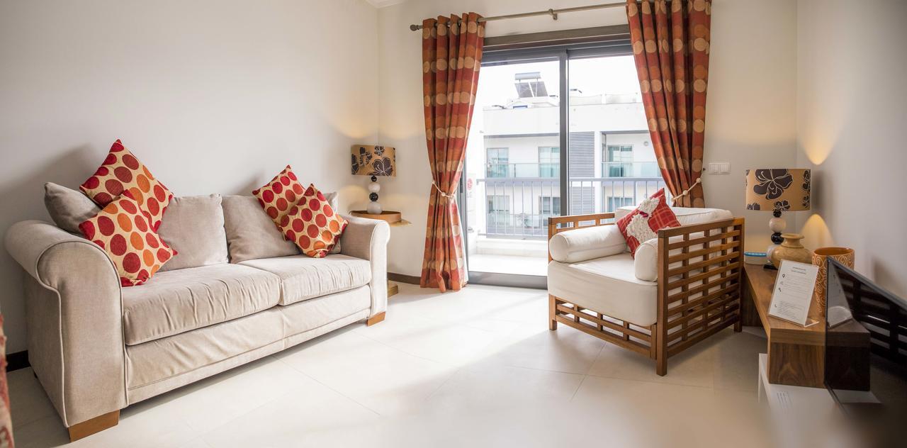 Apartamento B04 - Luxury 2 Bed W Terrace Pool