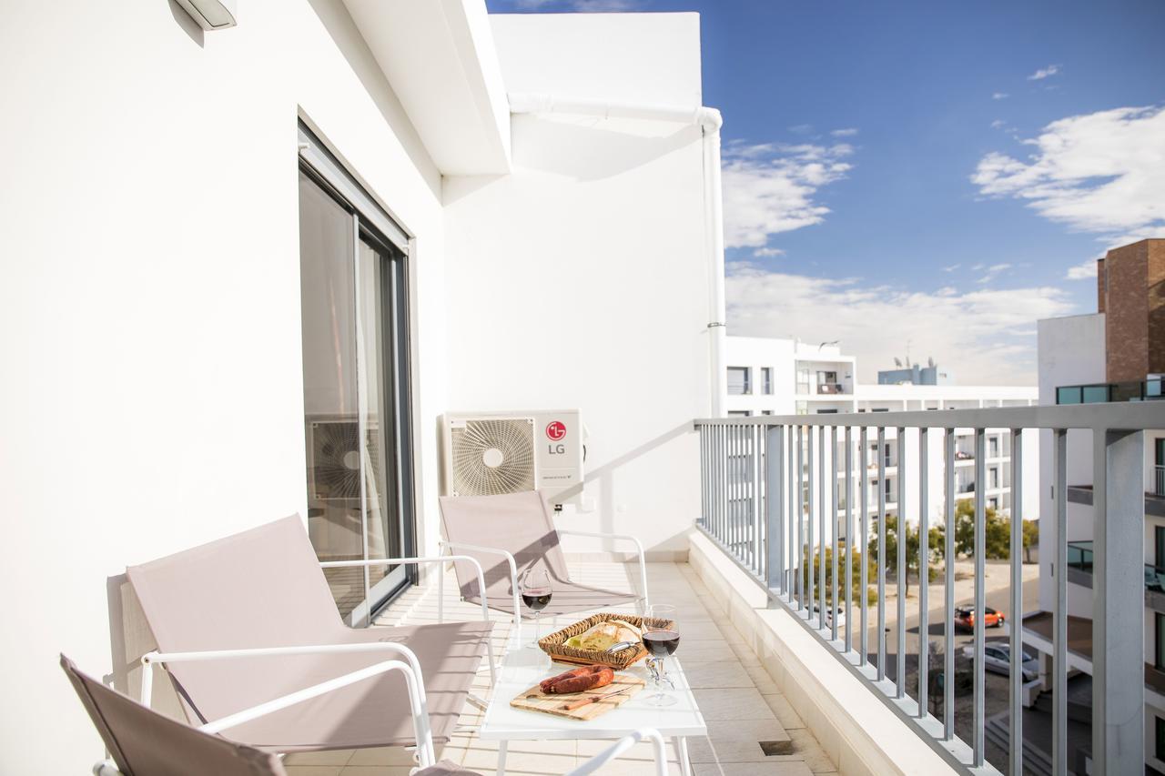 B04 - Luxury 2 Bed W Terrace Pool Apartamento *