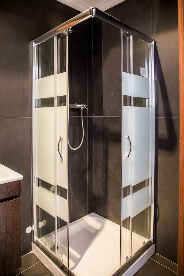 B04 - Luxury 2 Bed W Terrace Pool *