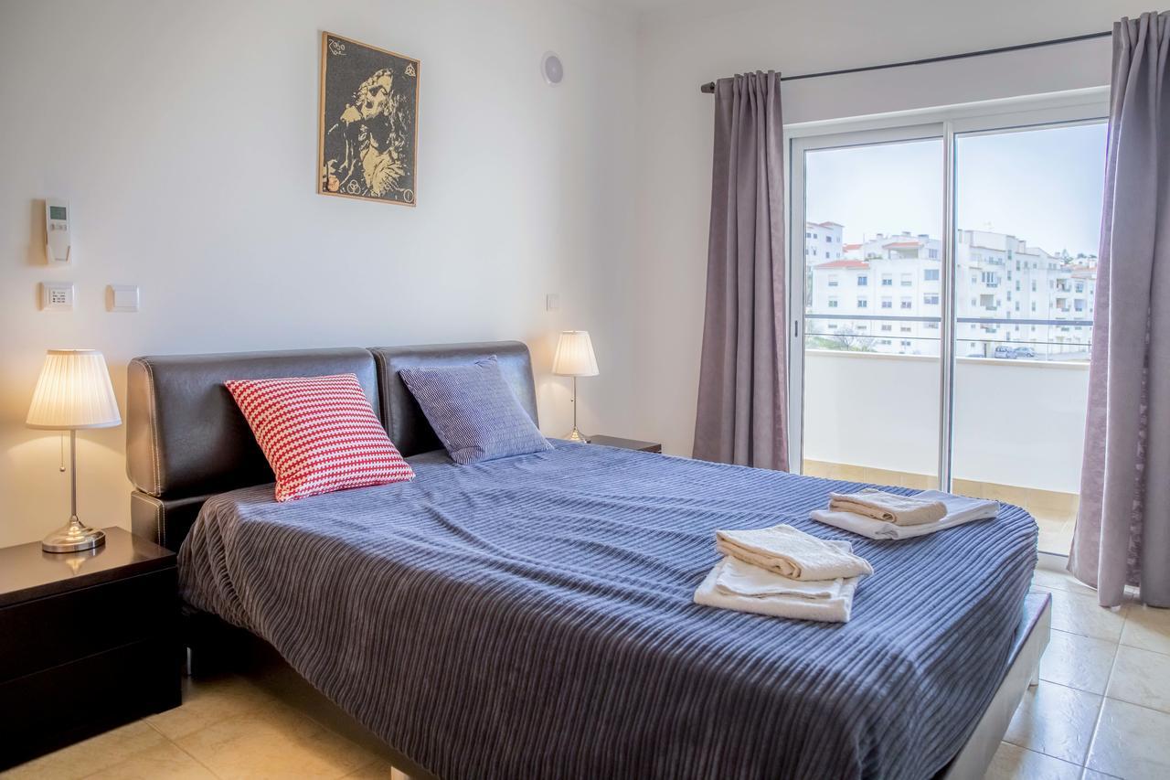 C02 - Luxury 3 Bed With Pool View Lagos