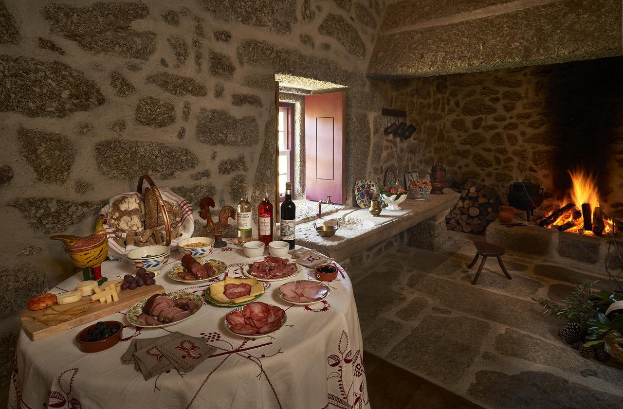 Casa Da Portela De Sampriz Acomodação com café da manhã 