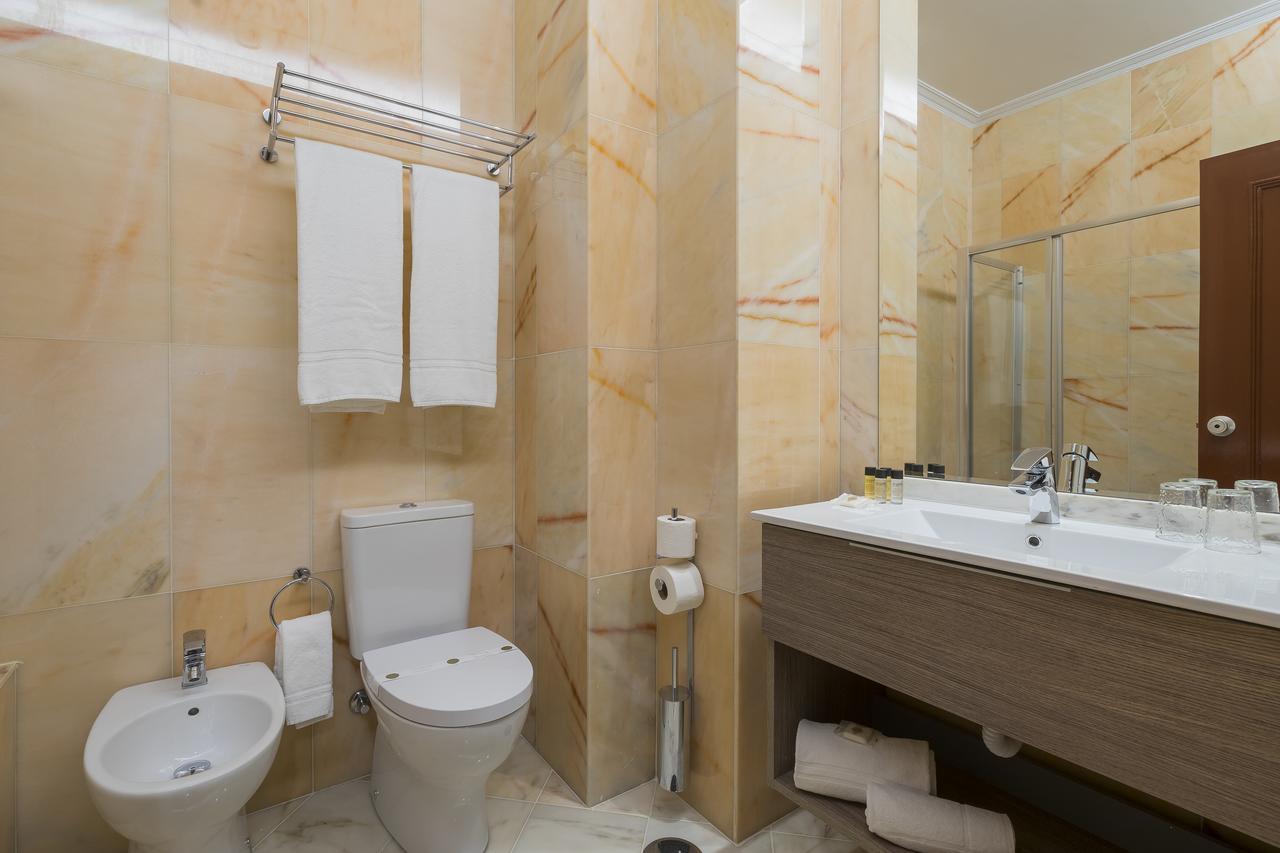 Internacional Hotel 3*