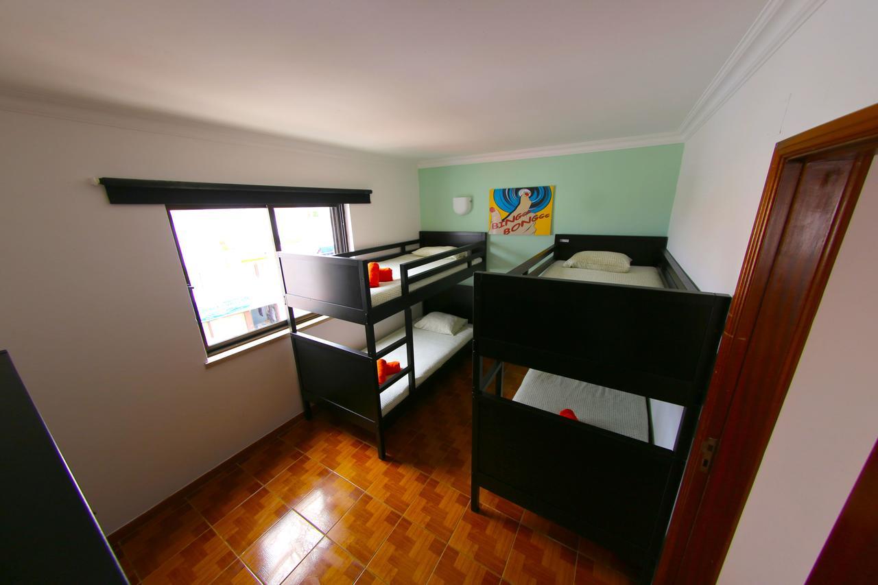 Another Surf Camp Hostel Baleal
