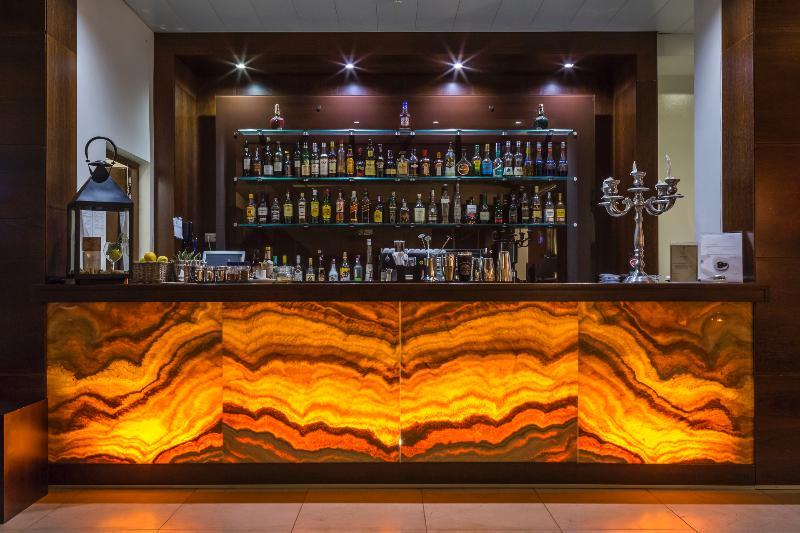 - Hotel, Termas & Hotel 4*