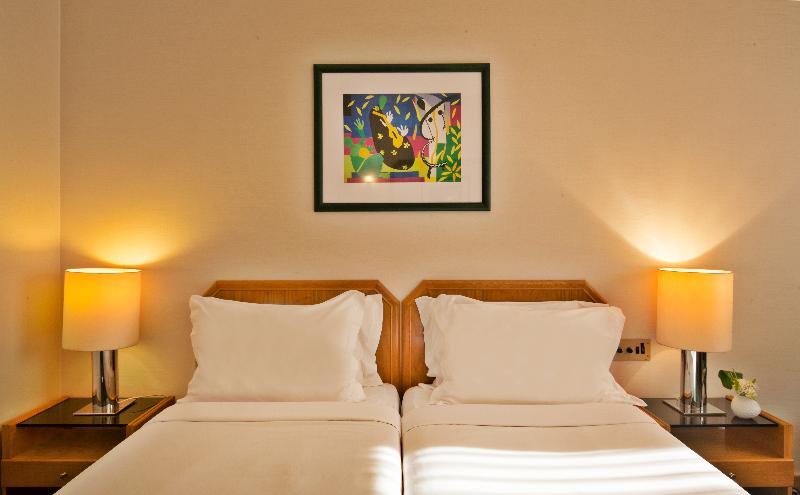 Ramada By Wyndham Hotel 4*